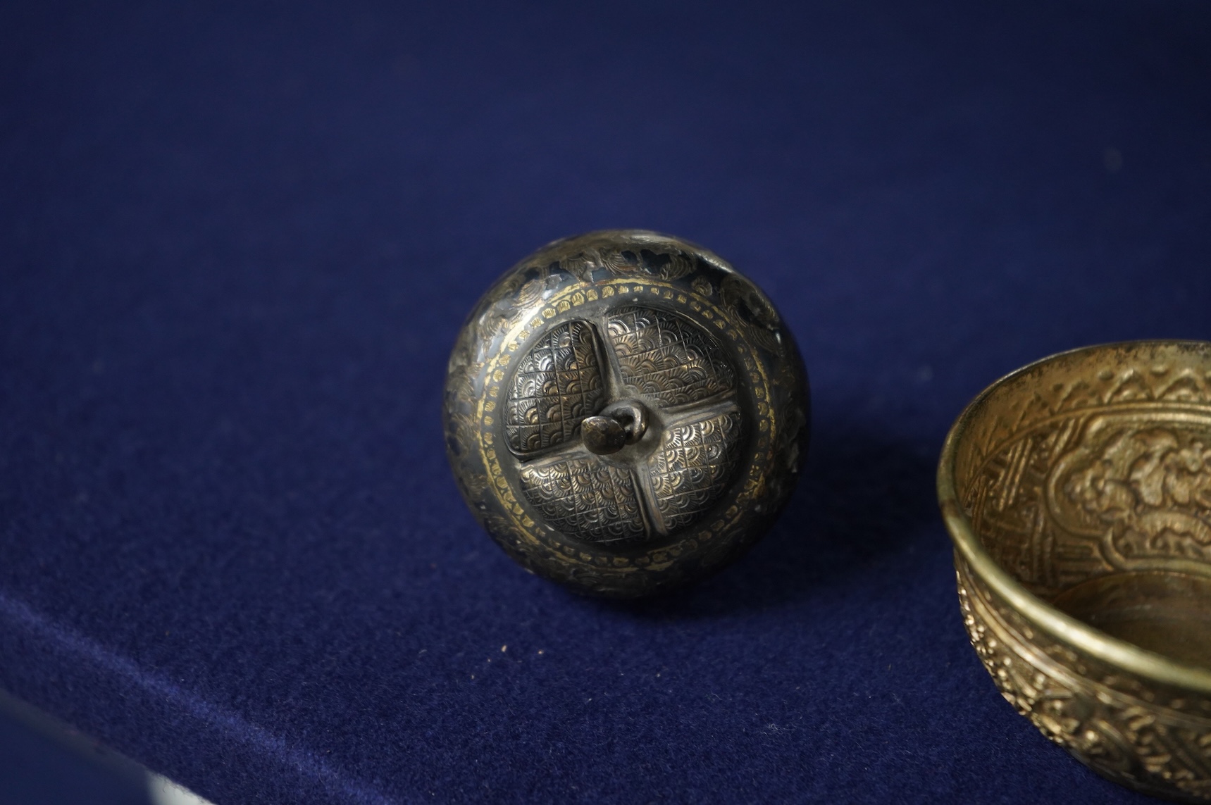 An 18th century Thai silver and Niello work box and cover and a Chinese straits bowl, 7.5cm diameter